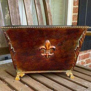 Metal Fleur De Lis Copper Container